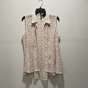 New Directions Sleeveless Lace Blouse in Cream